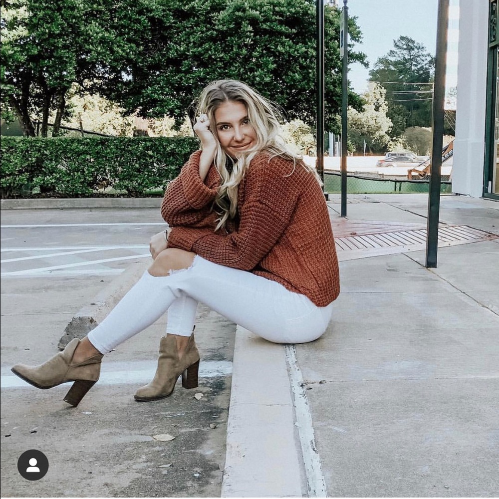 Sweater - Picture 3 of 3